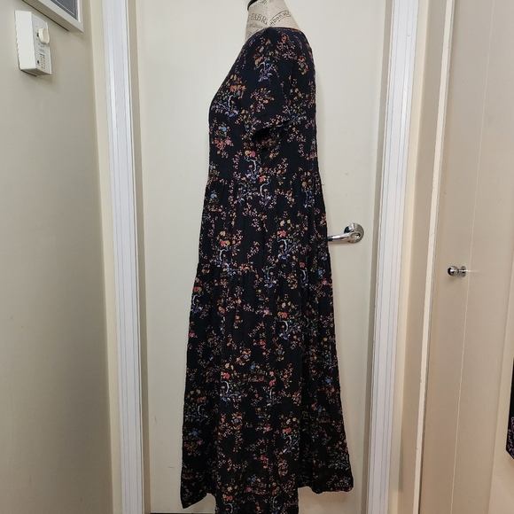 Floral Maxi Dress - Picture 3 of 12